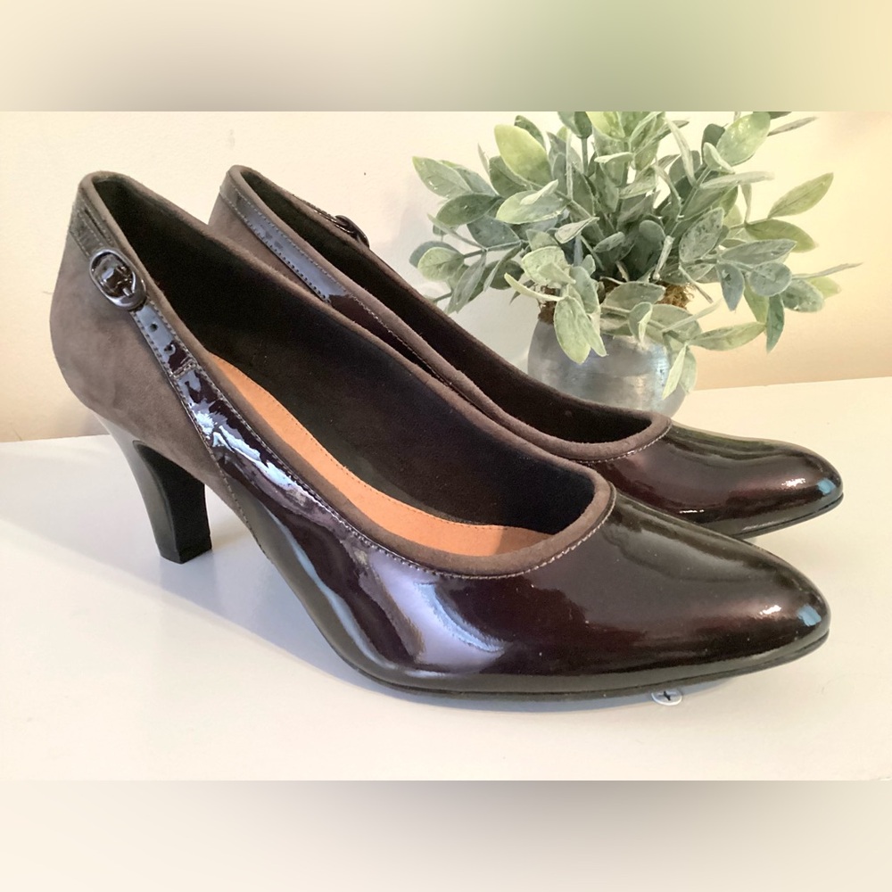 Clarks Artisan Two Tone Brown Suede and Patent Leather Heels w Buckle